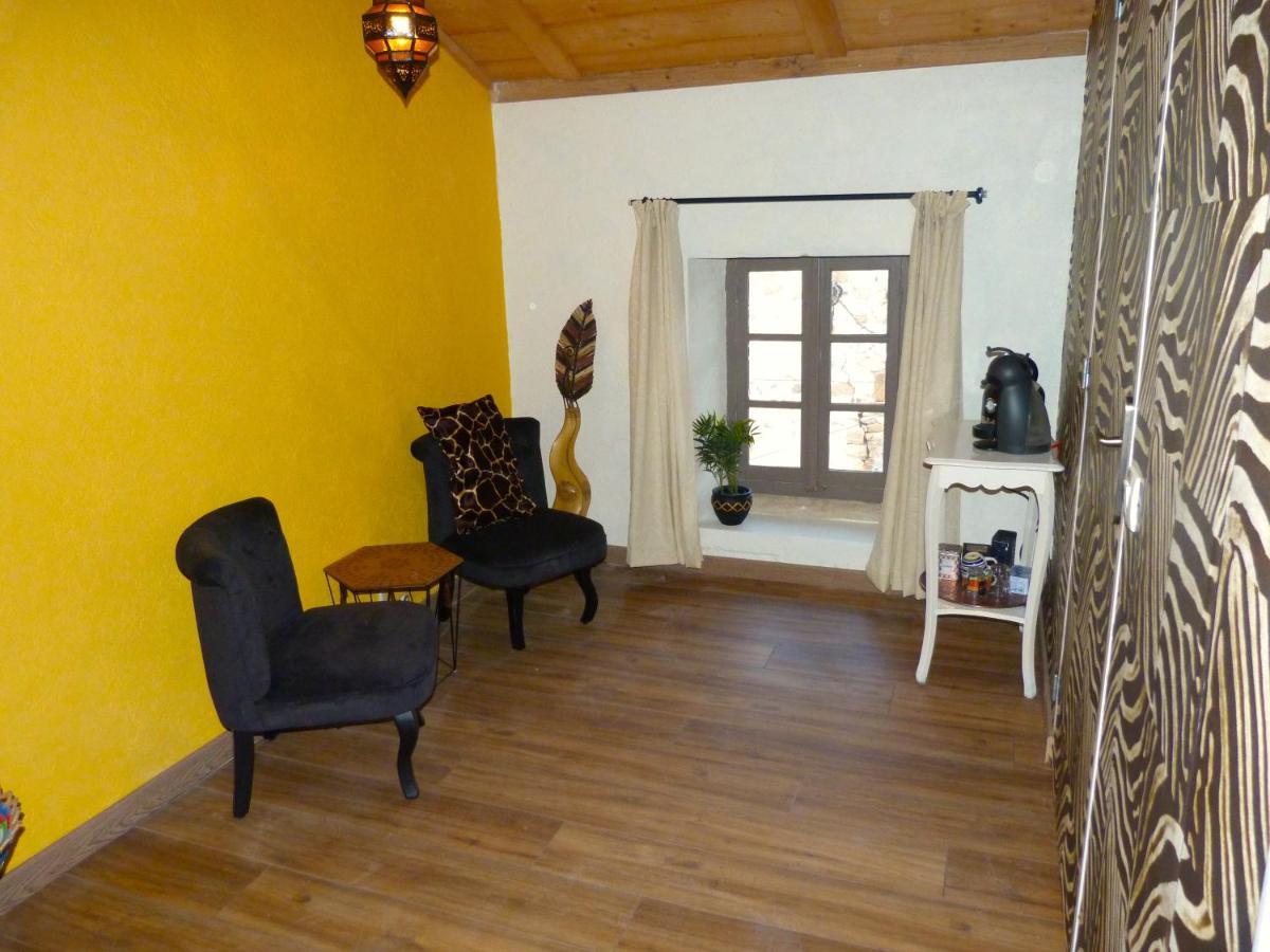 Chambres D'Hotes La Fougeraie Malvieres ภายนอก รูปภาพ