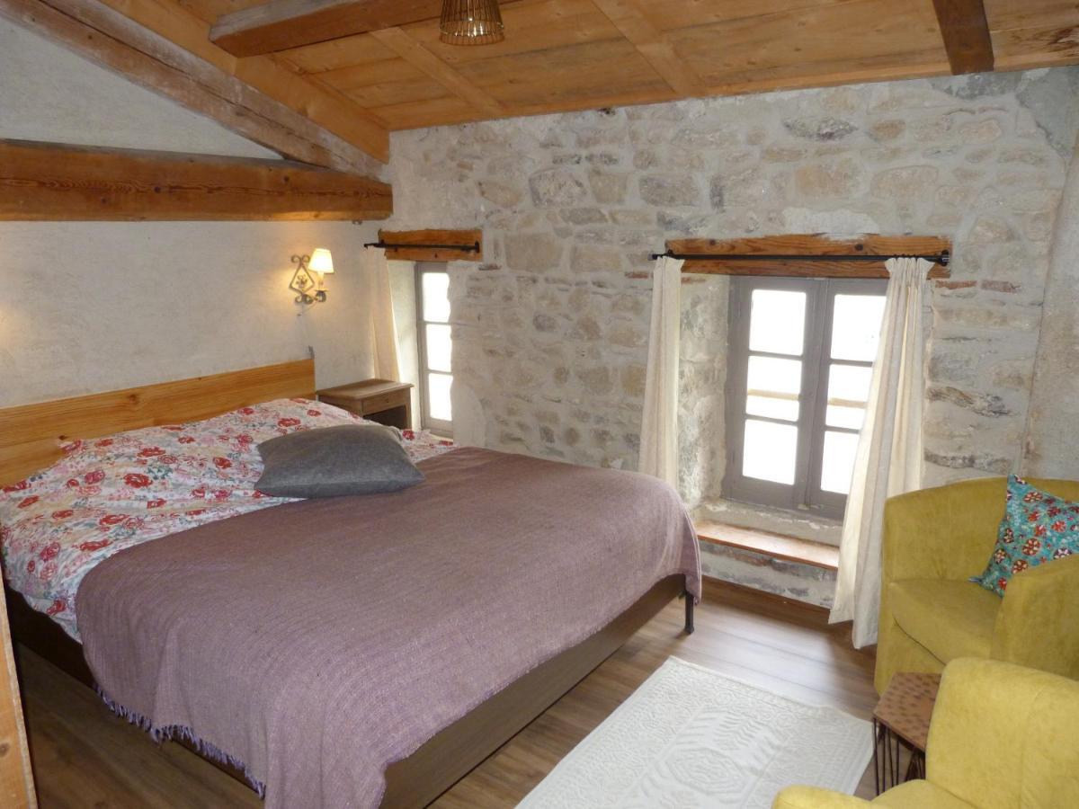 Chambres D'Hotes La Fougeraie Malvieres ภายนอก รูปภาพ